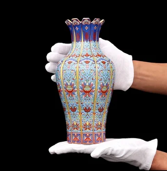 Изысканная цветная эмаль династии Цин Юнчжэн с рисунком цветка лотоса в вазе